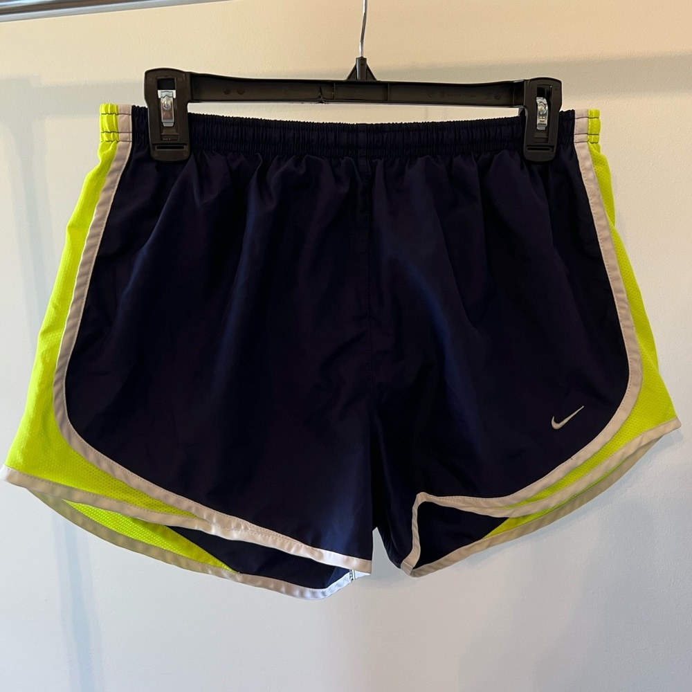 NIKE Women’s Running Shorts